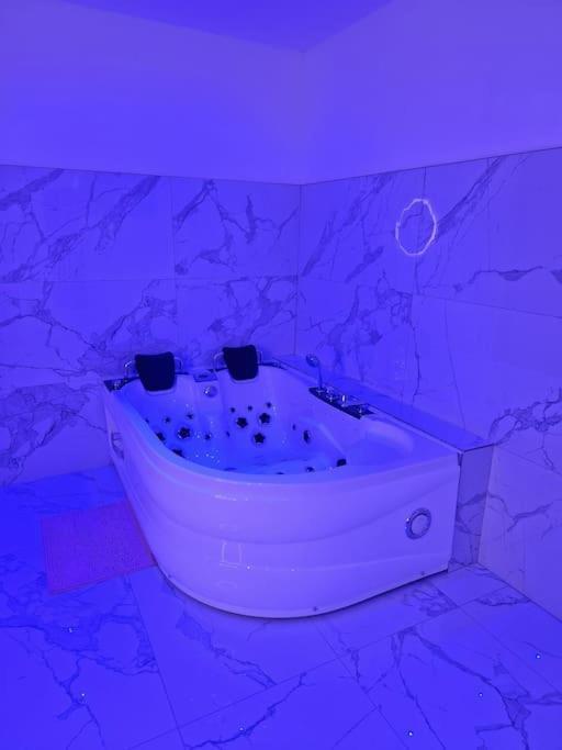 Maison Chic Avec Jacuzzi Nogent Sur Oise Yaospa60 Zewnętrze zdjęcie