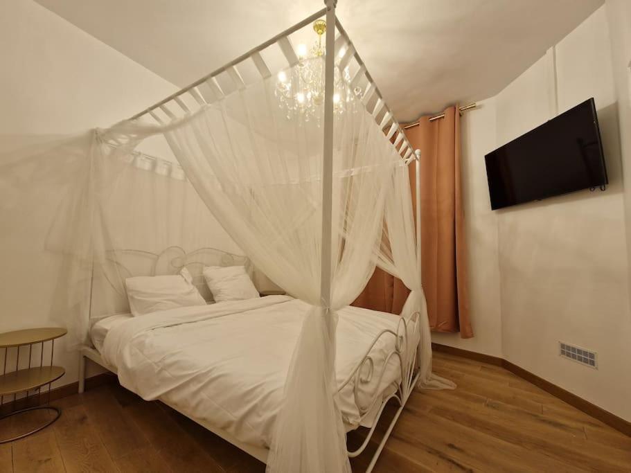 Maison Chic Avec Jacuzzi Nogent Sur Oise Yaospa60 Zewnętrze zdjęcie