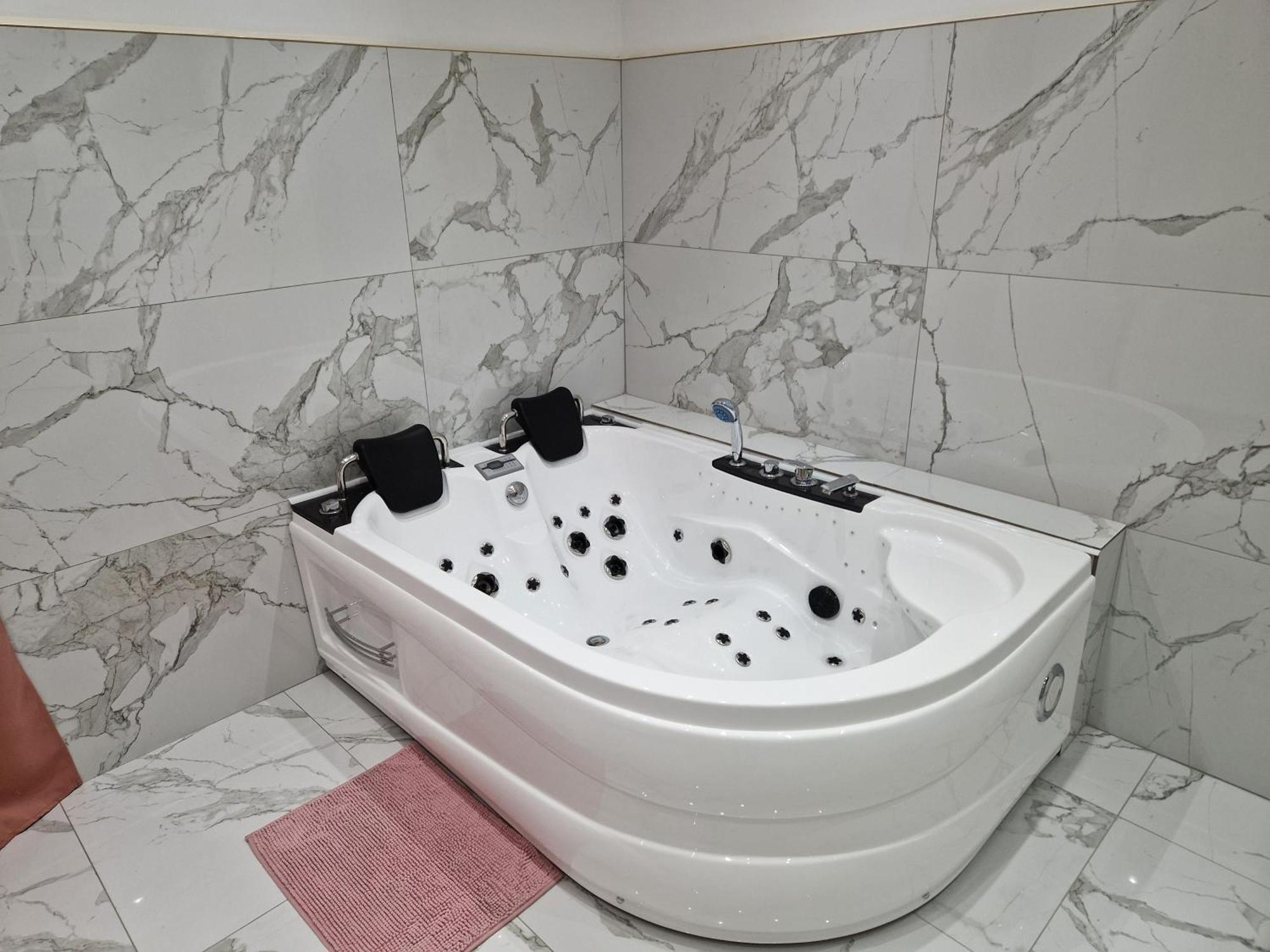 Maison Chic Avec Jacuzzi Nogent Sur Oise Yaospa60 Zewnętrze zdjęcie